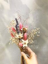 dried flower bouquet